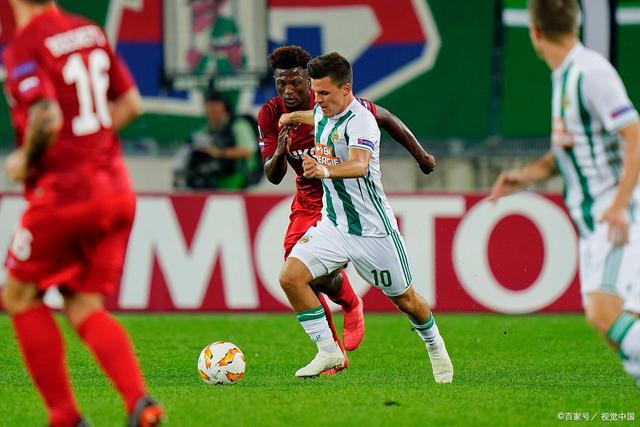 泰山27名球员合练 中卫+后腰有悬念 新外援竞争首发