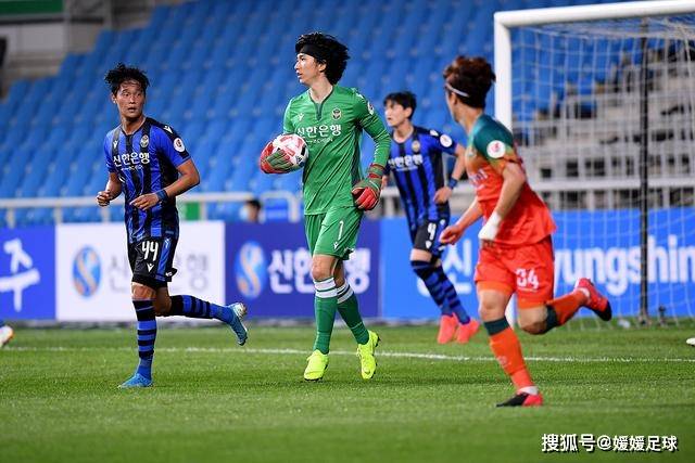 谷爱凌时隔1年再战坡面障碍技巧 划破脚仍拿第一